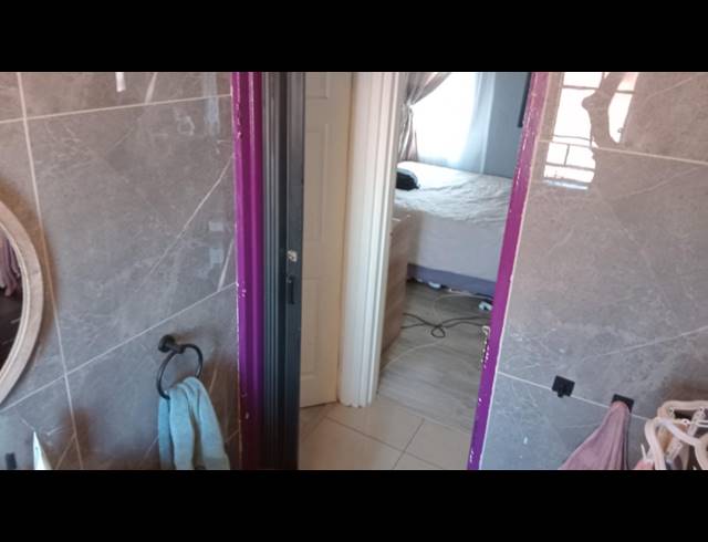 2 BEDROOM APARTMENT FOR SALE IN ALBEMARLE EXT 1